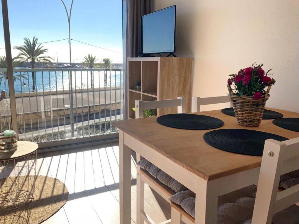 Studio front de mer - Menton Garavan, à deux pas de la vieille ville et des commerces Exterior foto
